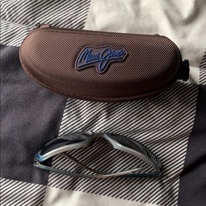 Maui Jim Byron Bay Polarized glass gray lenses